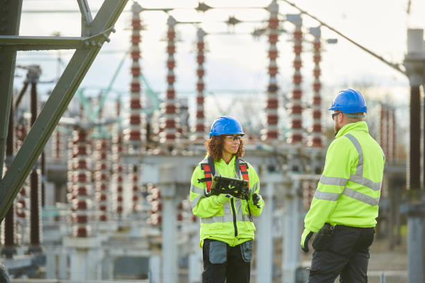 Best Affordable Emergency Electrician  in Isanti, MN