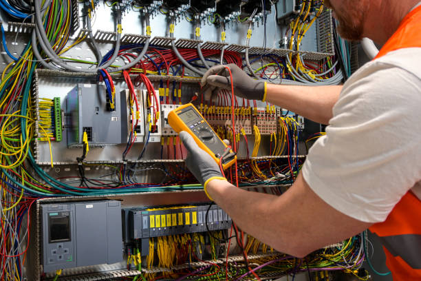 Best Local Electrician Companies  in Isanti, MN